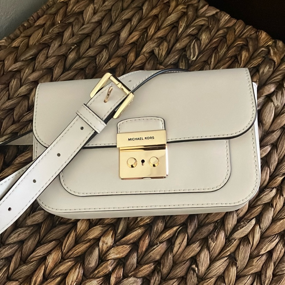 MICHAEL KORS SLOAN EDITOR SMALL FLAP BELT BAG FANNY PACK CLUTCH LEATHER